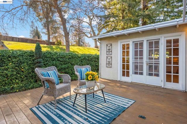 851 Luz Ct, Danville, CA 94526