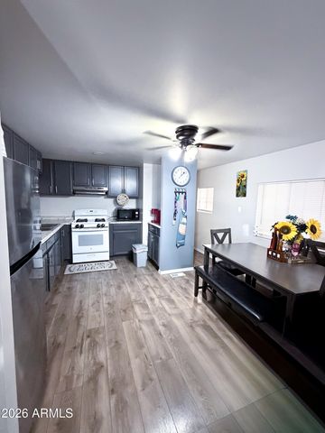 452 N 68th Lane 153, Phoenix, AZ 85043