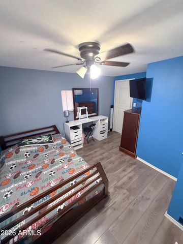 452 N 68th Lane 153, Phoenix, AZ 85043