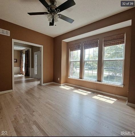 4621 Pebblepointe Pass, Zionsville, IN 46077