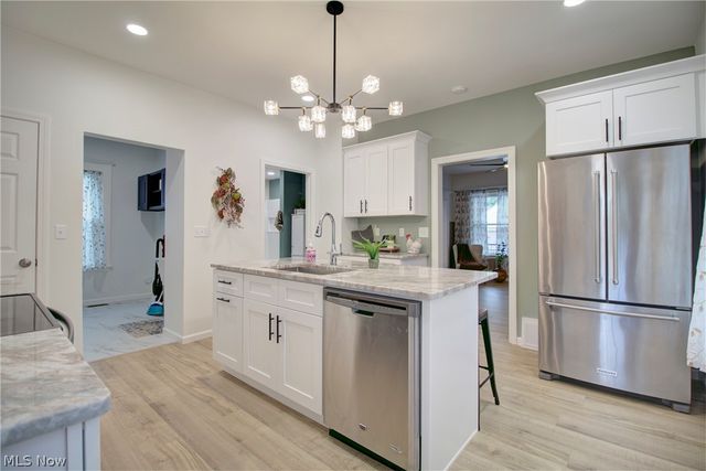 1950 W 50th Street, Cleveland, OH 44102