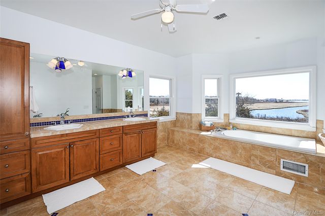 14 S Country Road, Westhampton, NY 11977