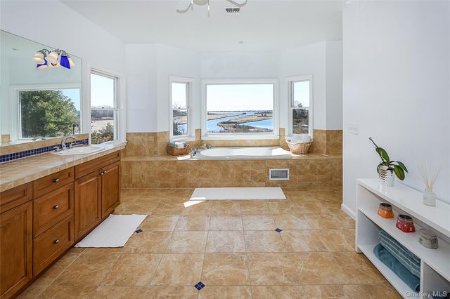 14 S Country Road, Westhampton, NY 11977