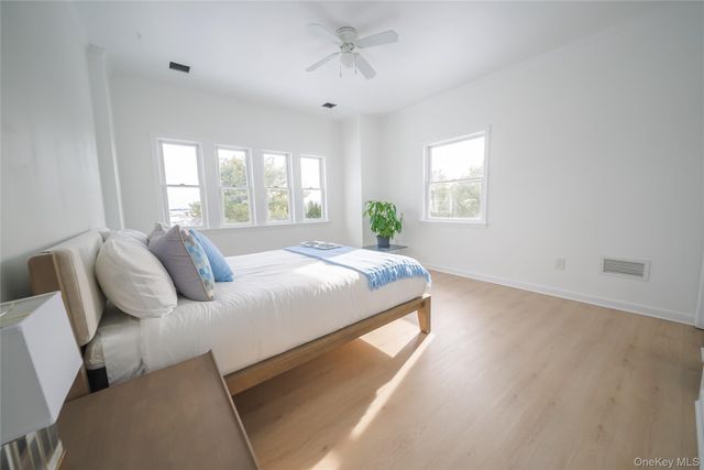 14 S Country Road, Westhampton, NY 11977