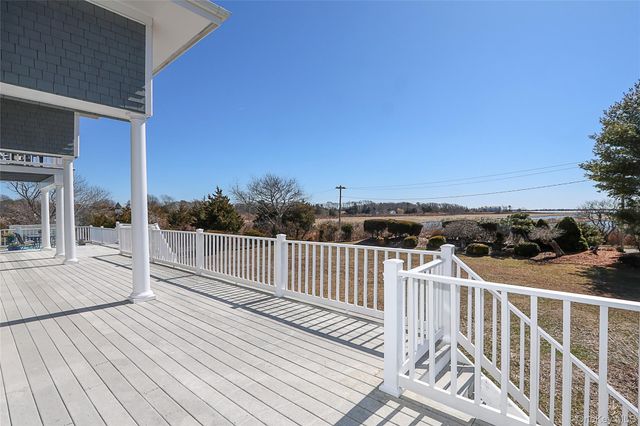 14 S Country Road, Westhampton, NY 11977