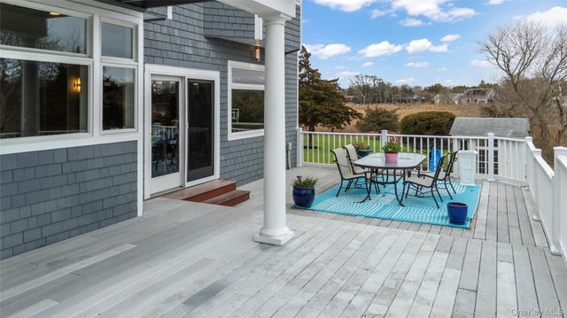 14 S Country Road, Westhampton, NY 11977