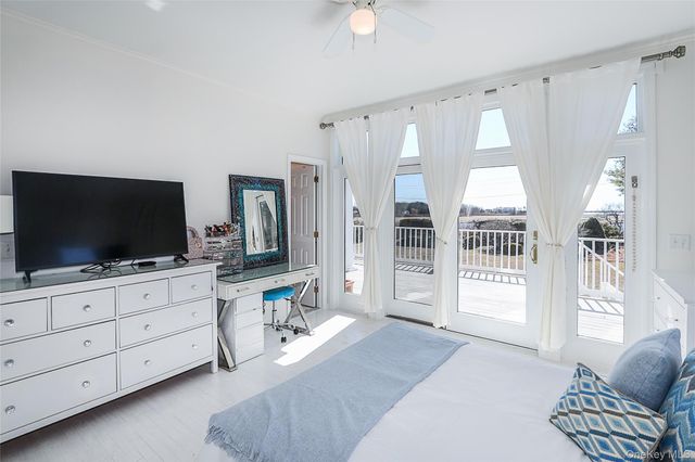 14 S Country Road, Westhampton, NY 11977