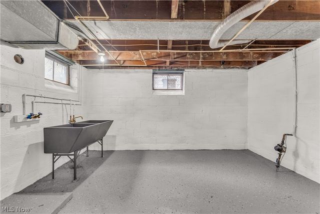 4145 W 140th Street, Cleveland, OH 44135