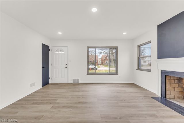 4145 W 140th Street, Cleveland, OH 44135