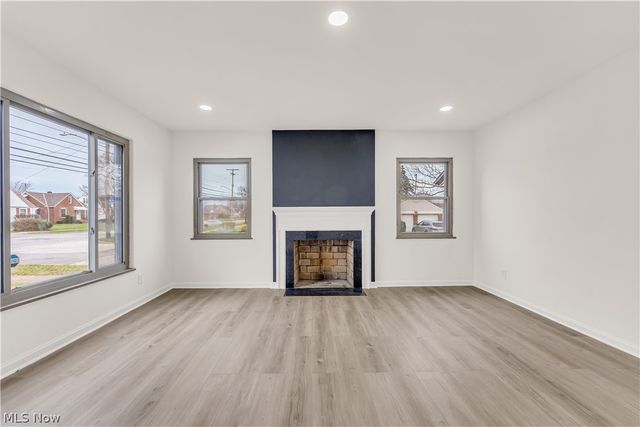 4145 W 140th Street, Cleveland, OH 44135