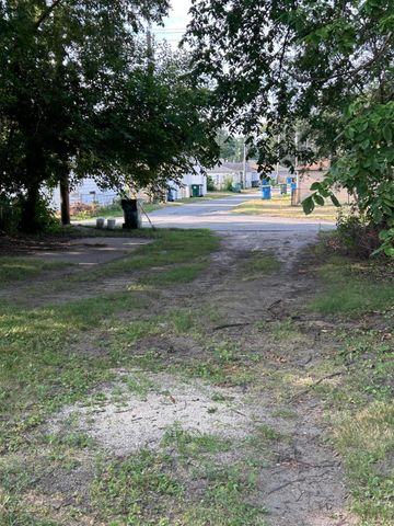 1240 175th Street, Hammond, IN 46324