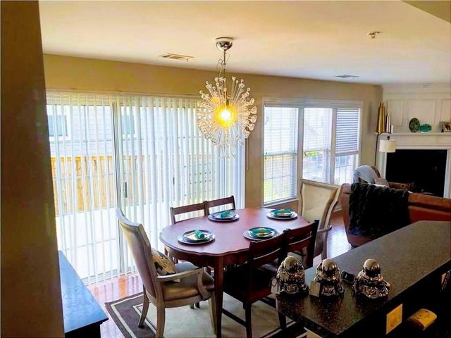 294 Balaban Circle, Woodstock, GA 30188