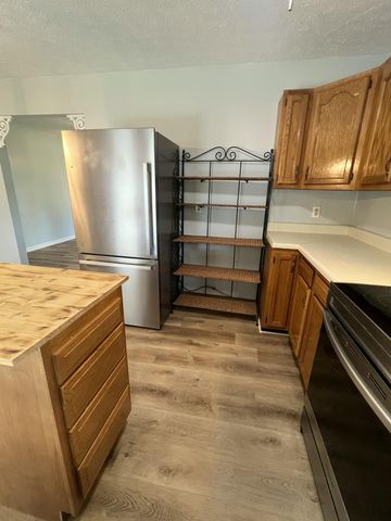 134 Cherokee Avenue, Russell Springs, KY 42642