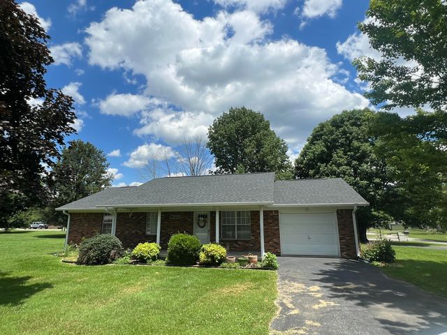 134 Cherokee Avenue, Russell Springs, KY 42642
