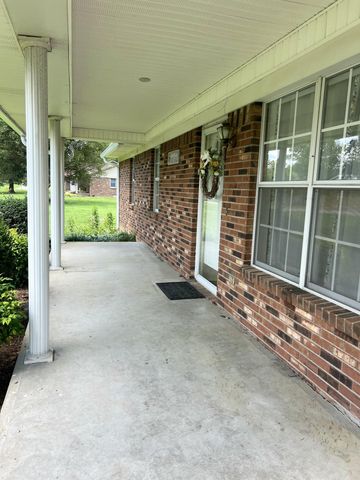 134 Cherokee Avenue, Russell Springs, KY 42642