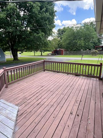 134 Cherokee Avenue, Russell Springs, KY 42642