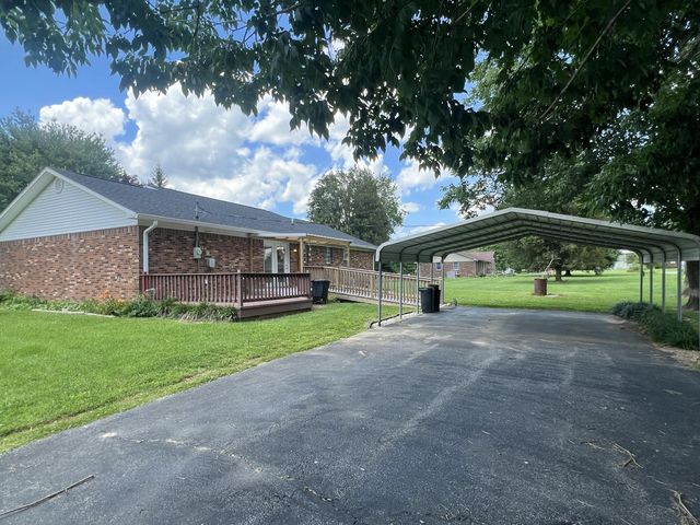 134 Cherokee Avenue, Russell Springs, KY 42642