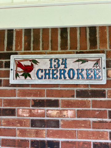134 Cherokee Avenue, Russell Springs, KY 42642