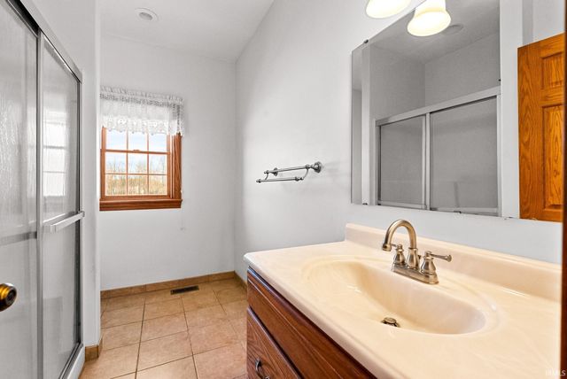 4239 S Kinsey Road, Warsaw, IN 46580