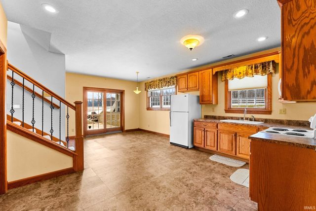 4239 S Kinsey Road, Warsaw, IN 46580
