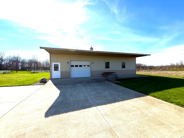 4239 S Kinsey Road, Warsaw, IN 46580