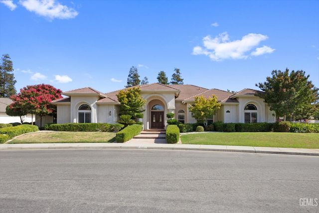 11101 Torbay Drive, Bakersfield, CA 93311