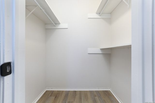 5146 Tom Stafford Dr, San Antonio, TX 78219