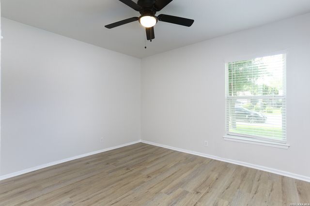 5146 Tom Stafford Dr, San Antonio, TX 78219