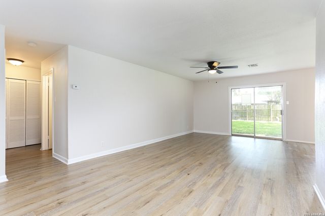 5146 Tom Stafford Dr, San Antonio, TX 78219