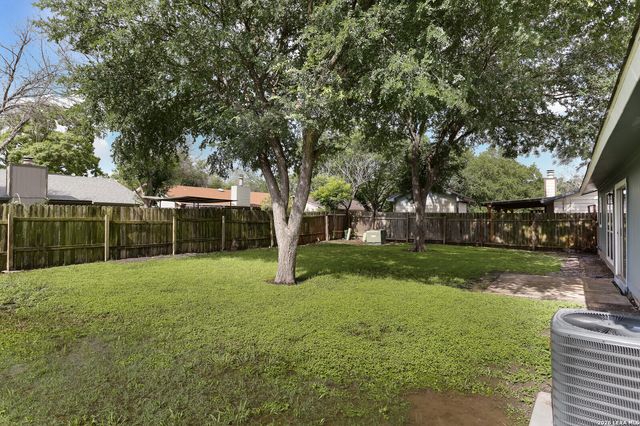 5146 Tom Stafford Dr, San Antonio, TX 78219