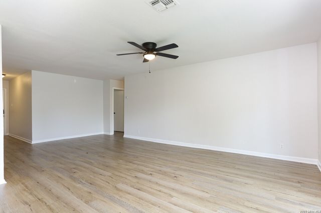 5146 Tom Stafford Dr, San Antonio, TX 78219