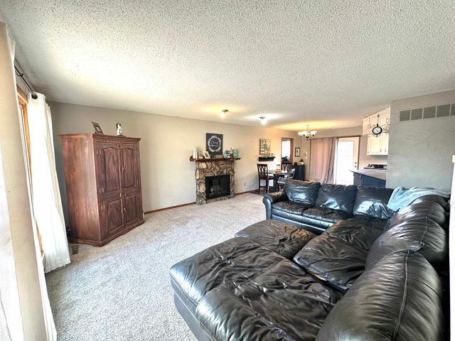 2 Crown Circle, Anthony, KS 67003