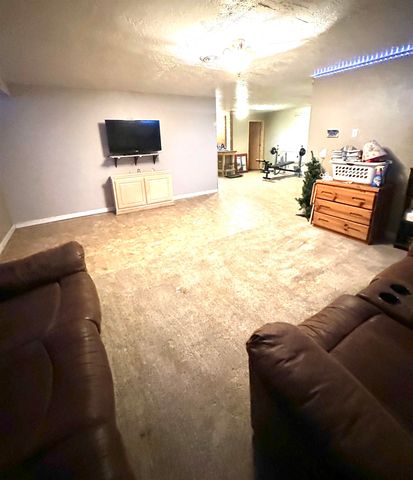 2 Crown Circle, Anthony, KS 67003