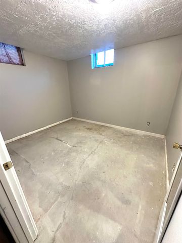 2 Crown Circle, Anthony, KS 67003