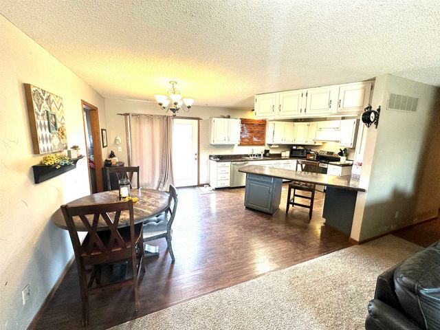 2 Crown Circle, Anthony, KS 67003