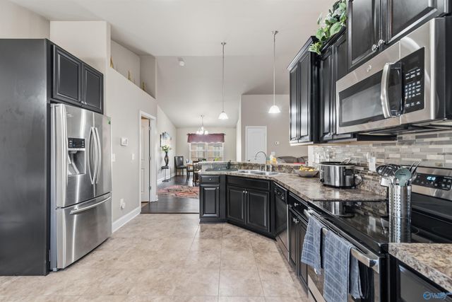 201 Ashbrook Circle, Harvest, AL 35749