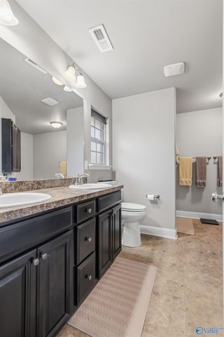 201 Ashbrook Circle, Harvest, AL 35749