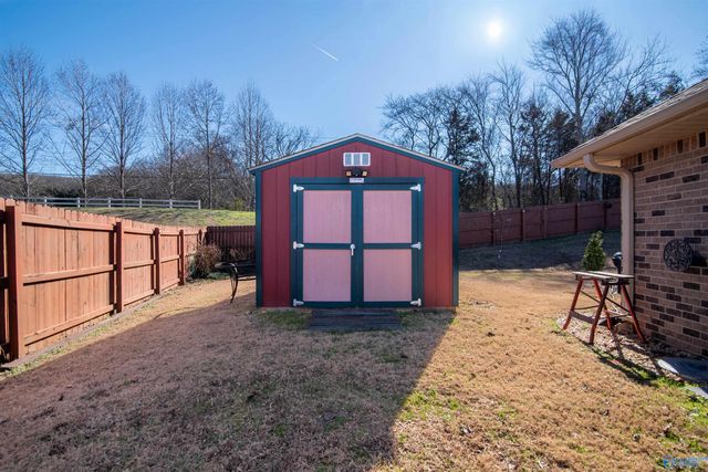 201 Ashbrook Circle, Harvest, AL 35749