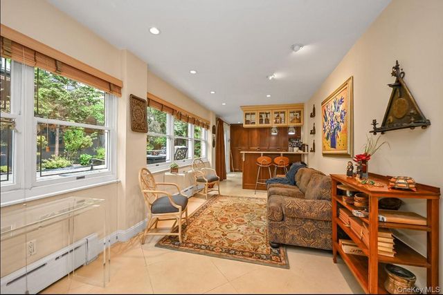 138-15 Union Turnpike, Kew Garden Hills, NY 11367