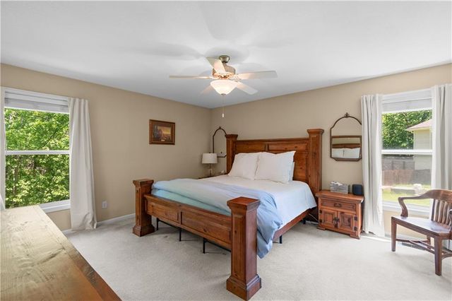 1110 Sarah Lane, Kearney, MO 64060
