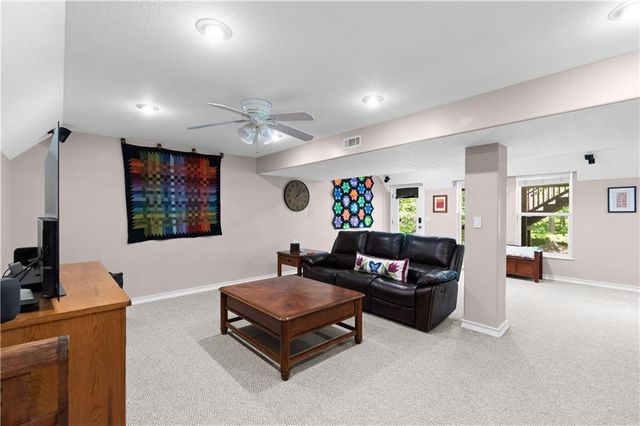 1110 Sarah Lane, Kearney, MO 64060