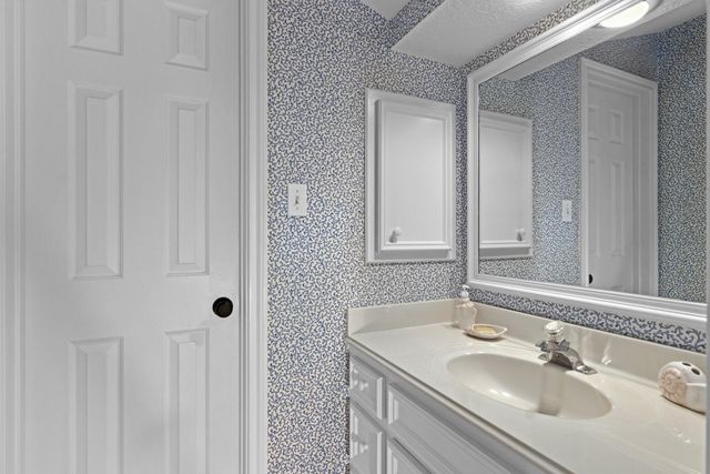 1814 Quiet Country Court, Kingwood, TX 77345