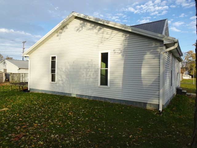 330 E Elm Street, Rensselaer, IN 47978