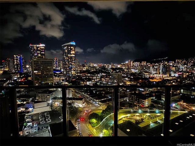 1388 Kapiolani Boulevard 2106, Honolulu, HI 96814