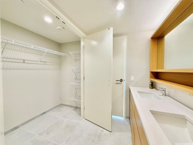 1388 Kapiolani Boulevard 2106, Honolulu, HI 96814