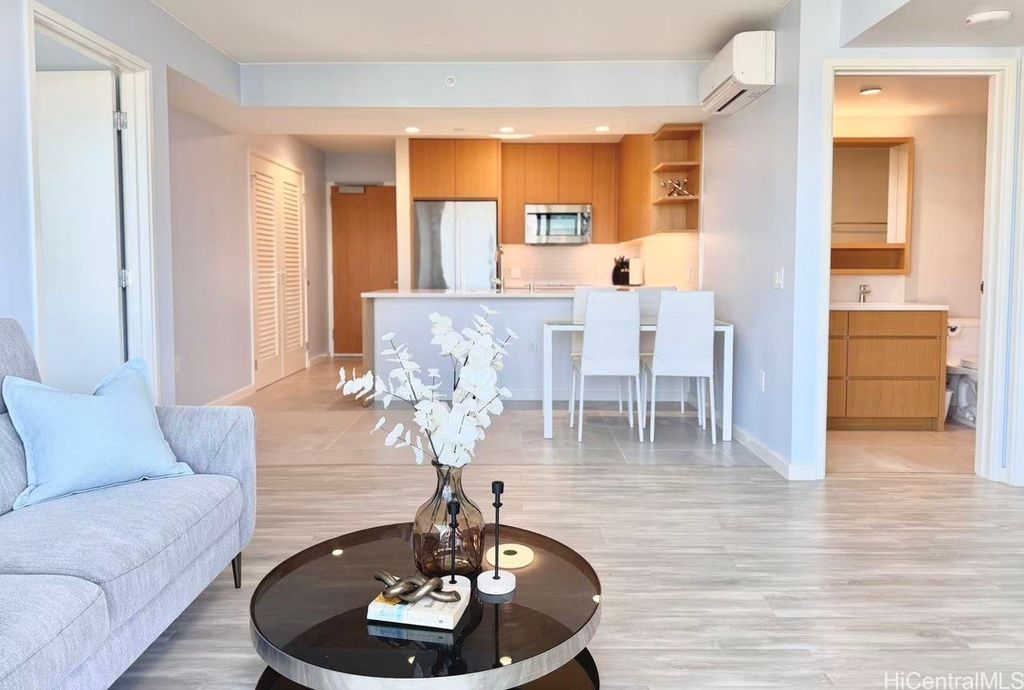 1388 Kapiolani Boulevard 2106, Honolulu, HI 96814
