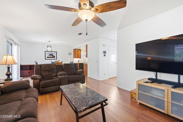 1605 Deschutes Avenue, Ventura, CA 93004