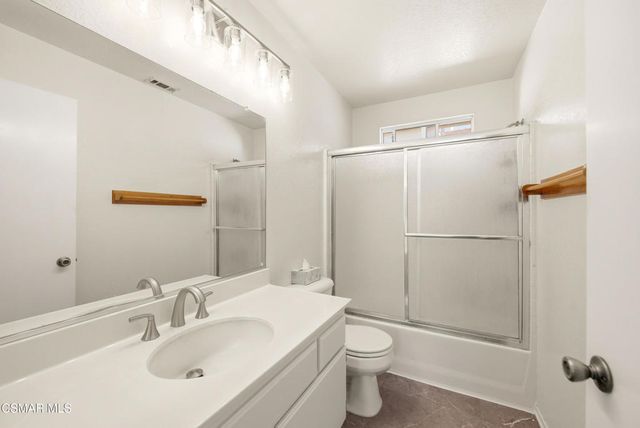 1605 Deschutes Avenue, Ventura, CA 93004