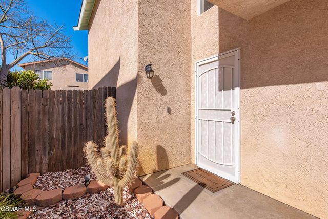 1605 Deschutes Avenue, Ventura, CA 93004