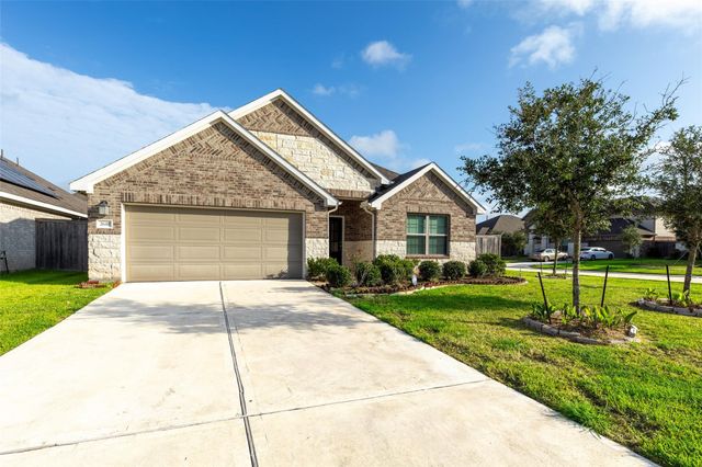 2610 Blue Abbot Drive, Fresno, TX 77545